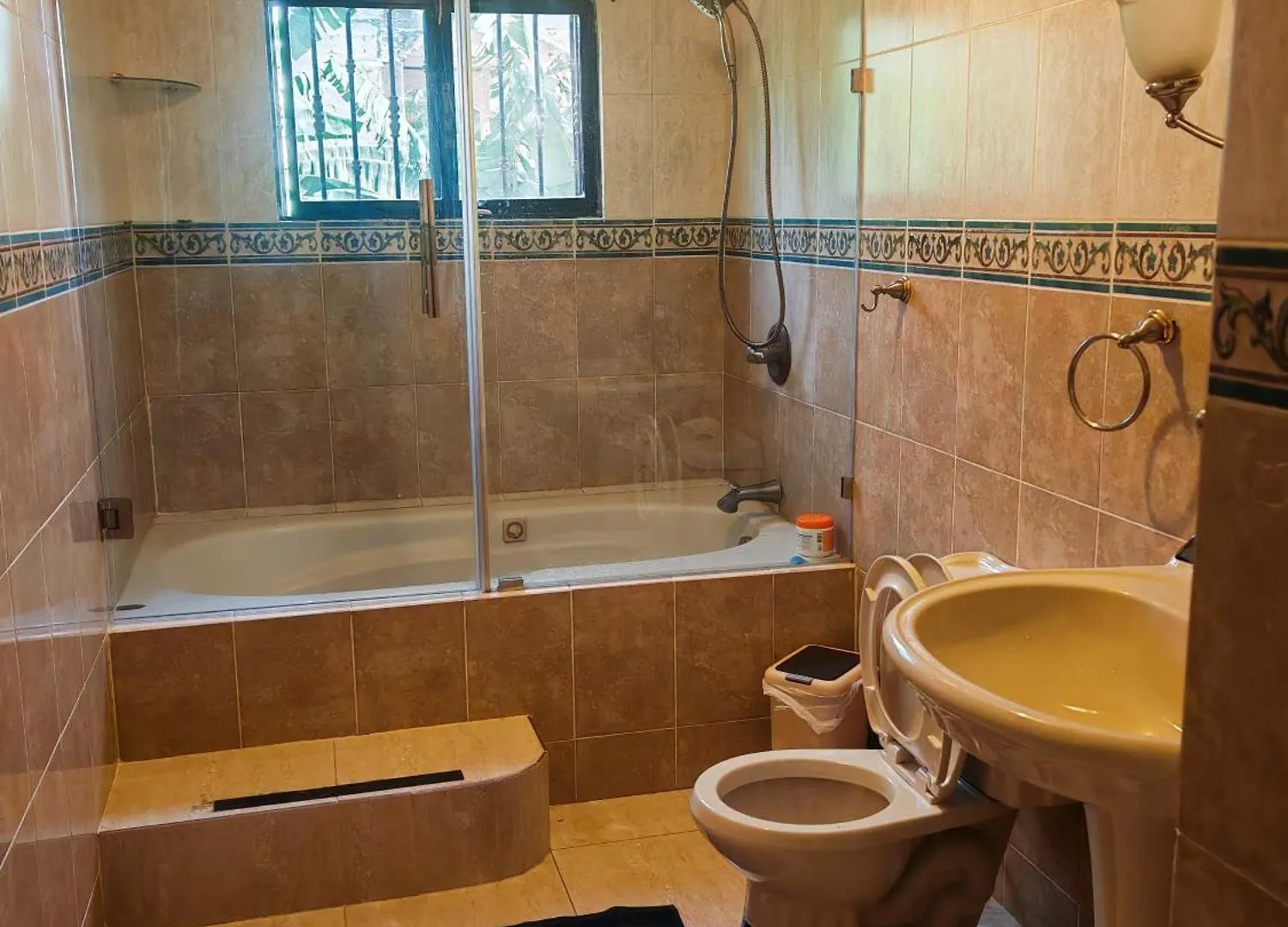 Habitacion Cuadruple Casa Grande Corales Del Sur La Viva Homestay
